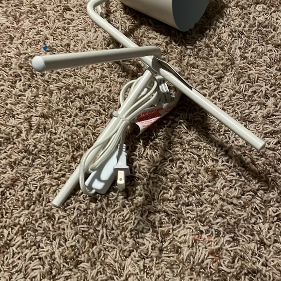 NWT Project 62 Tripod Three Leg Task Table Lamp - White - Picture 6 of 6